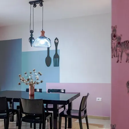 Daire New Bazaar Stylish In Tirana's Heart *