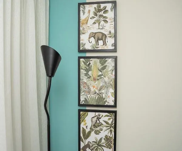 Appartement New Bazaar Stylish In Tirana's Heart Tirana