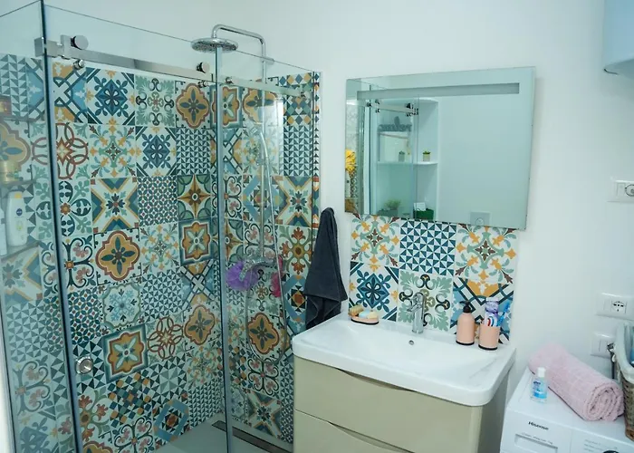 New Bazaar Stylish In Tirana's Heart Appartement Tirana