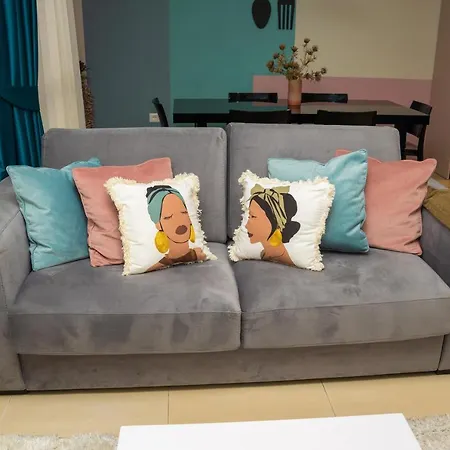 Apartamento New Bazaar Stylish In Tirana's Heart *