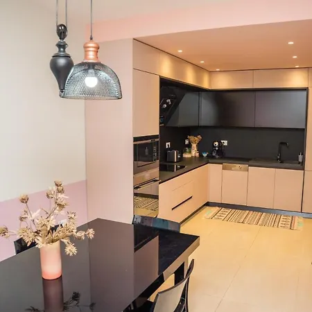 New Bazaar Stylish In Tirana's Heart Apartamento *