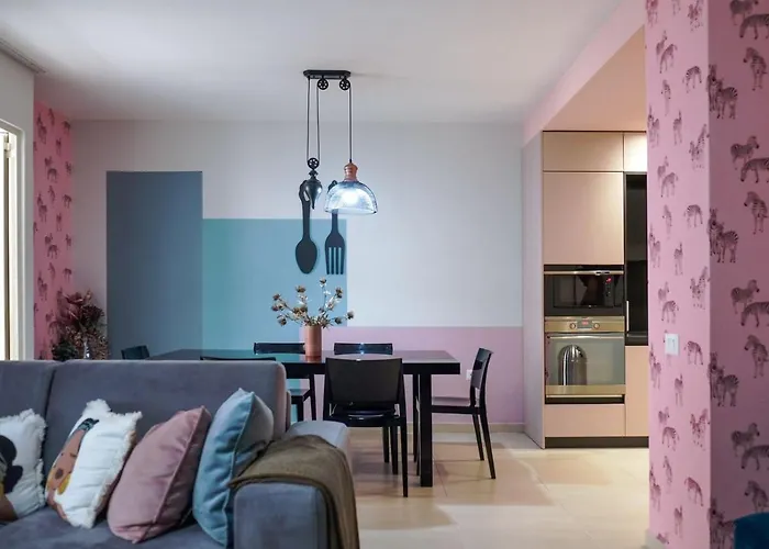 New Bazaar Stylish In Tirana's Heart Apartmán